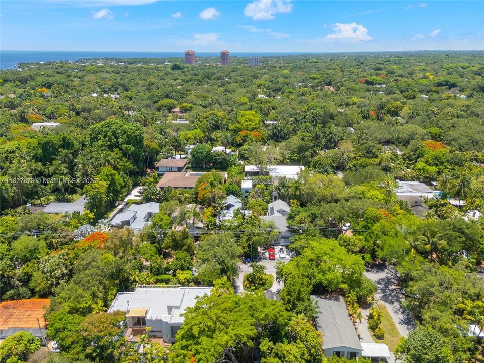 En Venta: $1,899,000 (3 camas, 2 baños, 2078 Pies cuadrados)