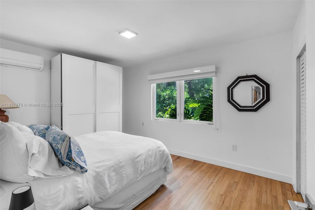 En Venta: $1,899,000 (3 camas, 2 baños, 2078 Pies cuadrados)