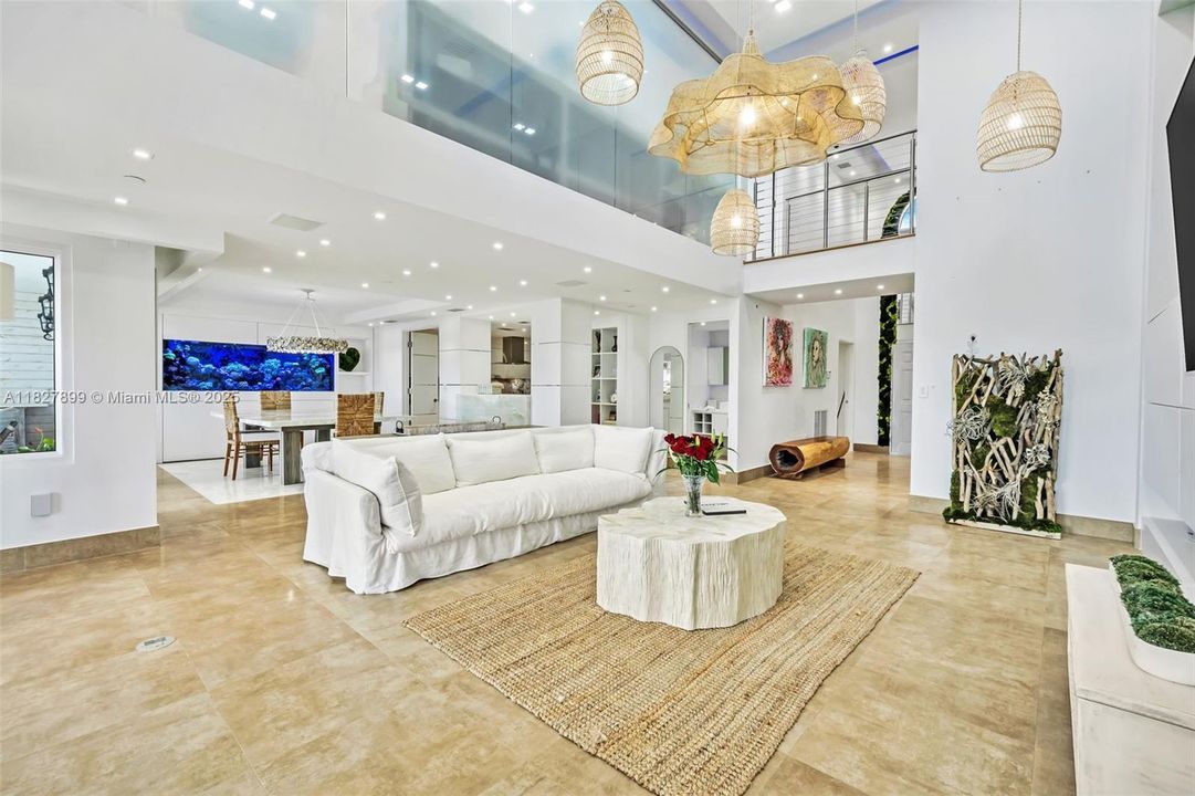 For Sale: $6,490,000 (3 beds, 4 baths, 3227 Square Feet)