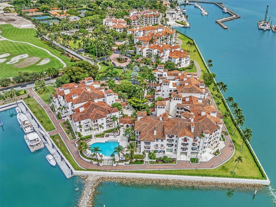 For Sale: $6,490,000 (3 beds, 4 baths, 3227 Square Feet)