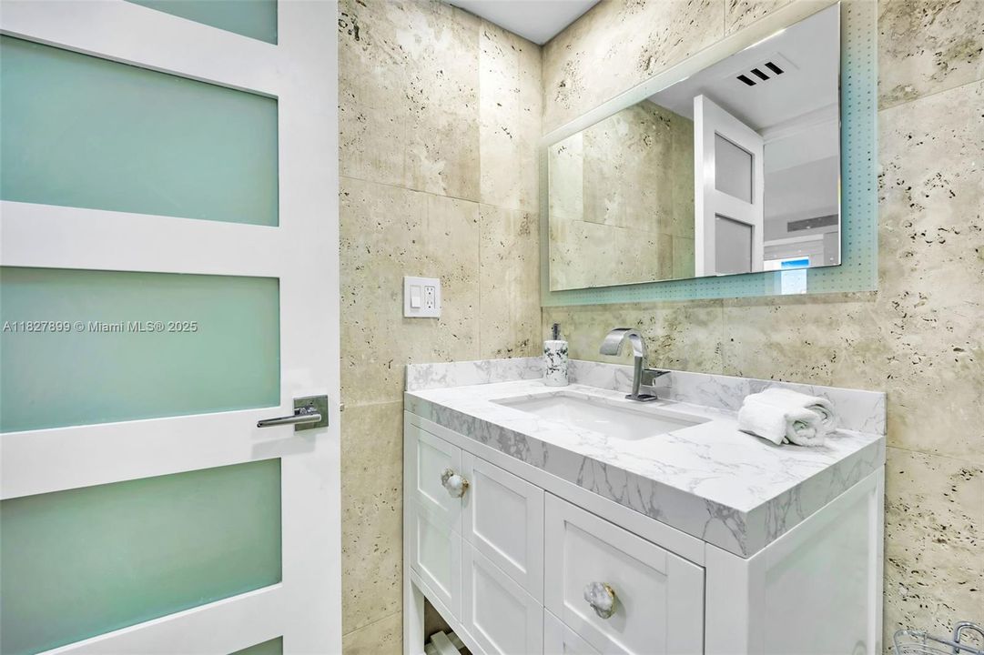 For Sale: $6,490,000 (3 beds, 4 baths, 3227 Square Feet)