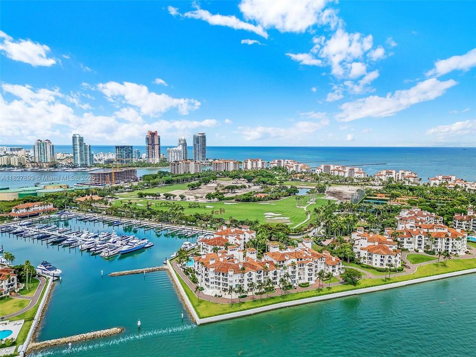 For Sale: $6,490,000 (3 beds, 4 baths, 3227 Square Feet)