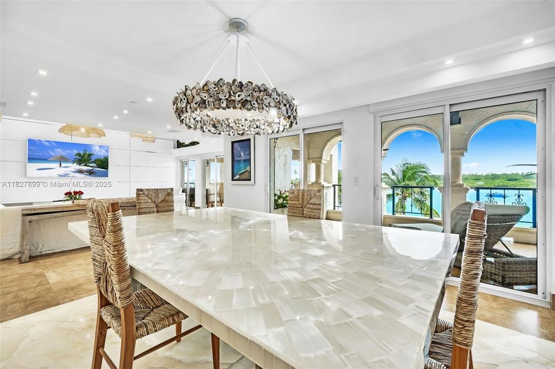 For Sale: $6,490,000 (3 beds, 4 baths, 3227 Square Feet)