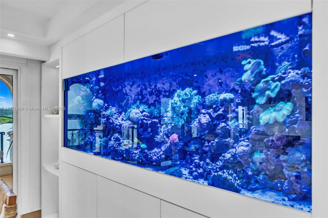 For Sale: $6,490,000 (3 beds, 4 baths, 3227 Square Feet)