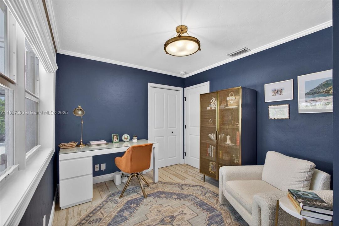 最近售出: $1,194,000 (3 贝兹, 2 浴室, 1257 平方英尺)