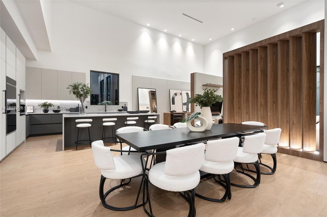 En Venta: $5,600,000 (6 camas, 7 baños, 5339 Pies cuadrados)