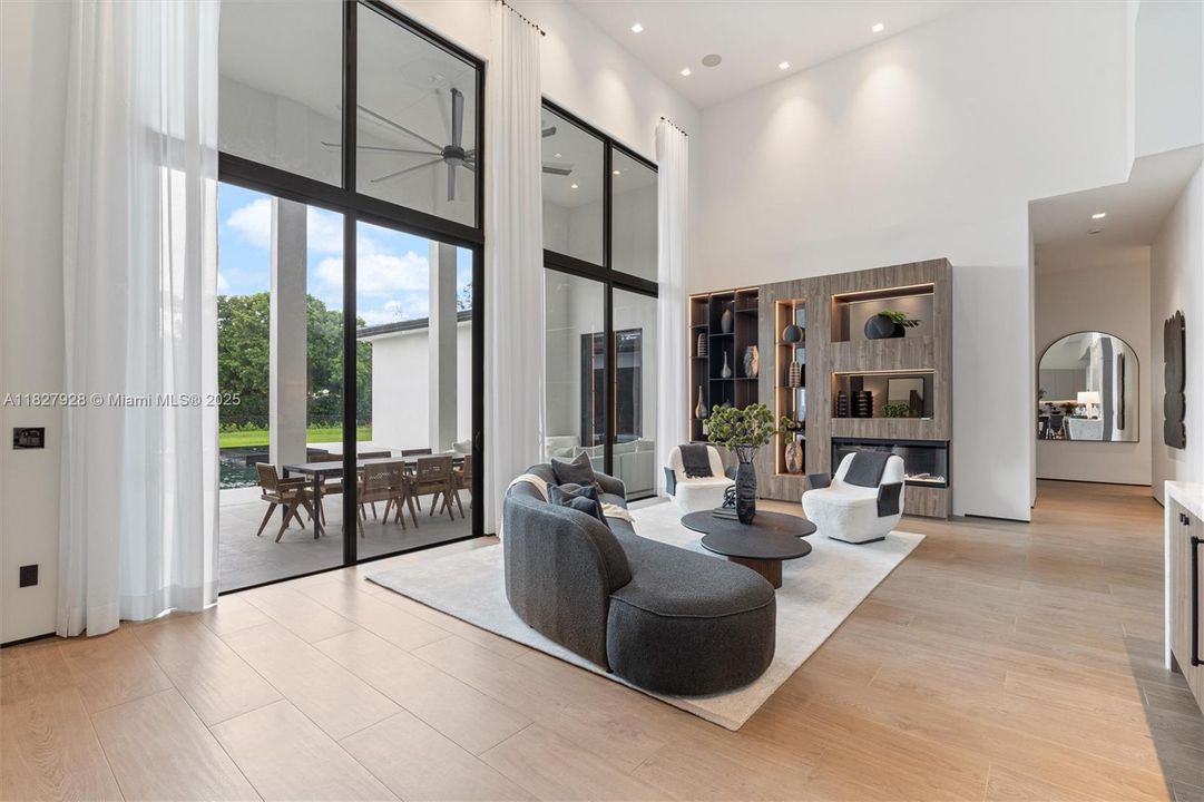 En Venta: $5,600,000 (6 camas, 7 baños, 5339 Pies cuadrados)