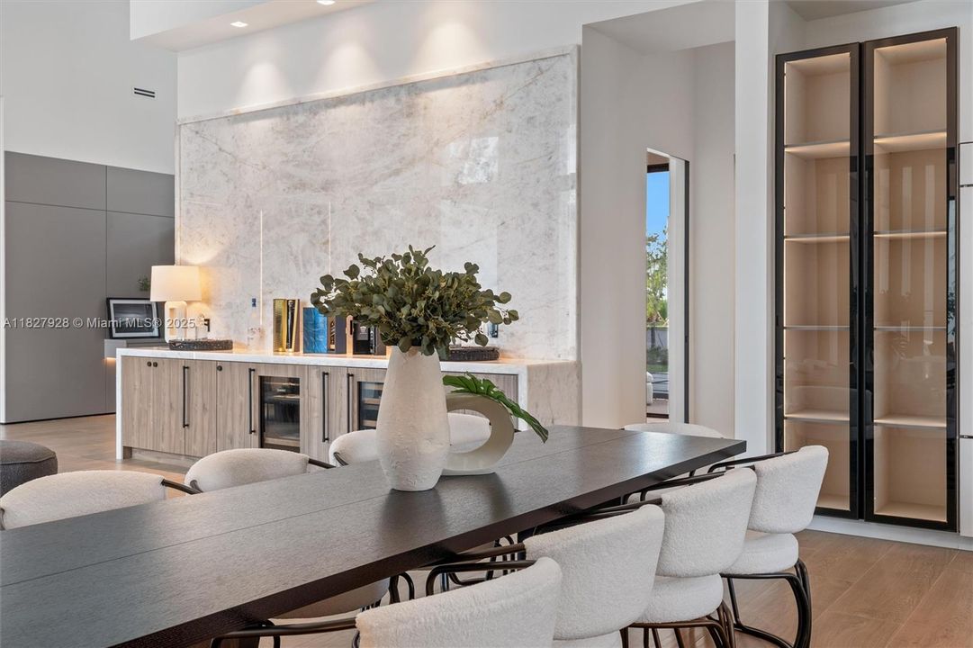 En Venta: $5,600,000 (6 camas, 7 baños, 5339 Pies cuadrados)