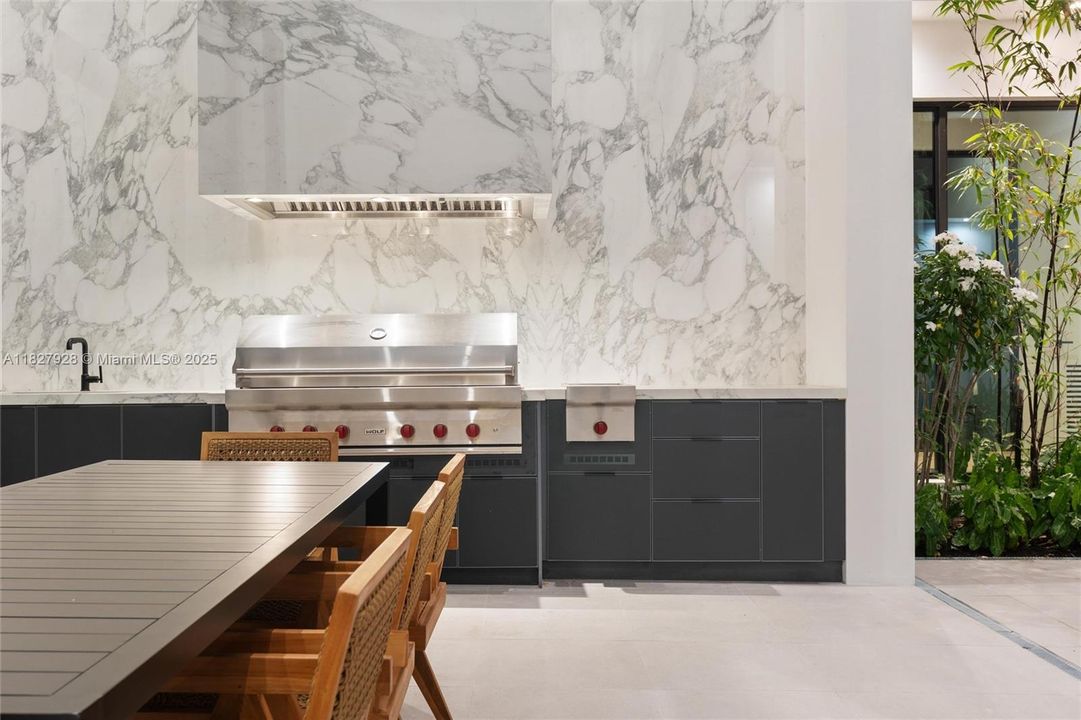 En Venta: $5,600,000 (6 camas, 7 baños, 5339 Pies cuadrados)