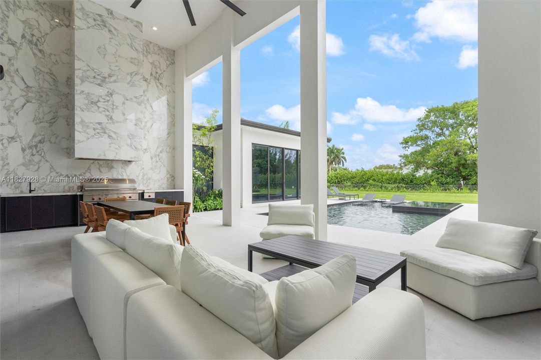 En Venta: $5,600,000 (6 camas, 7 baños, 5339 Pies cuadrados)