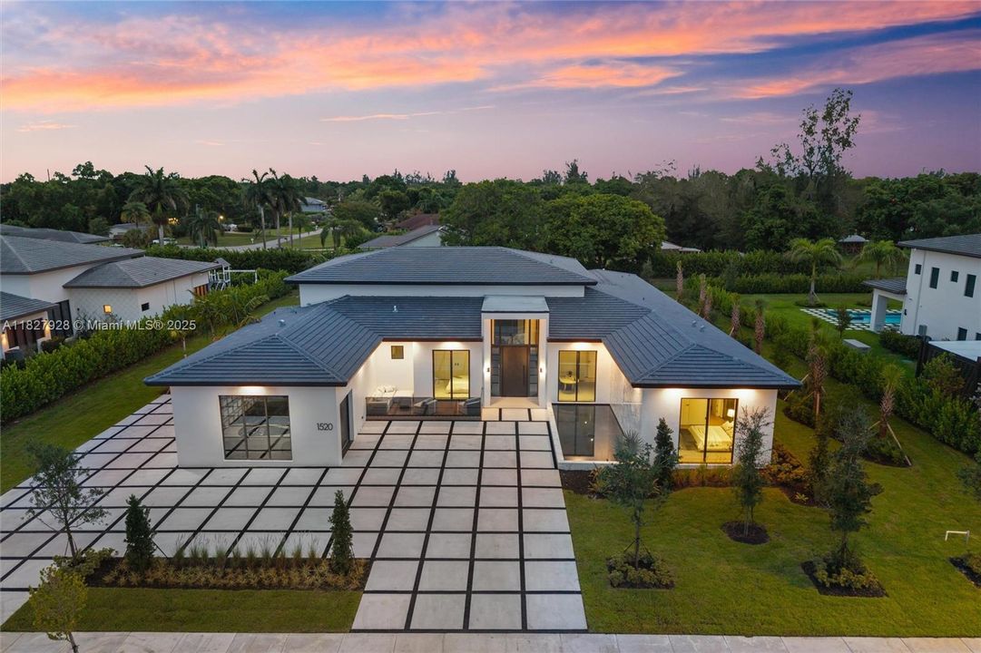 En Venta: $5,600,000 (6 camas, 7 baños, 5339 Pies cuadrados)