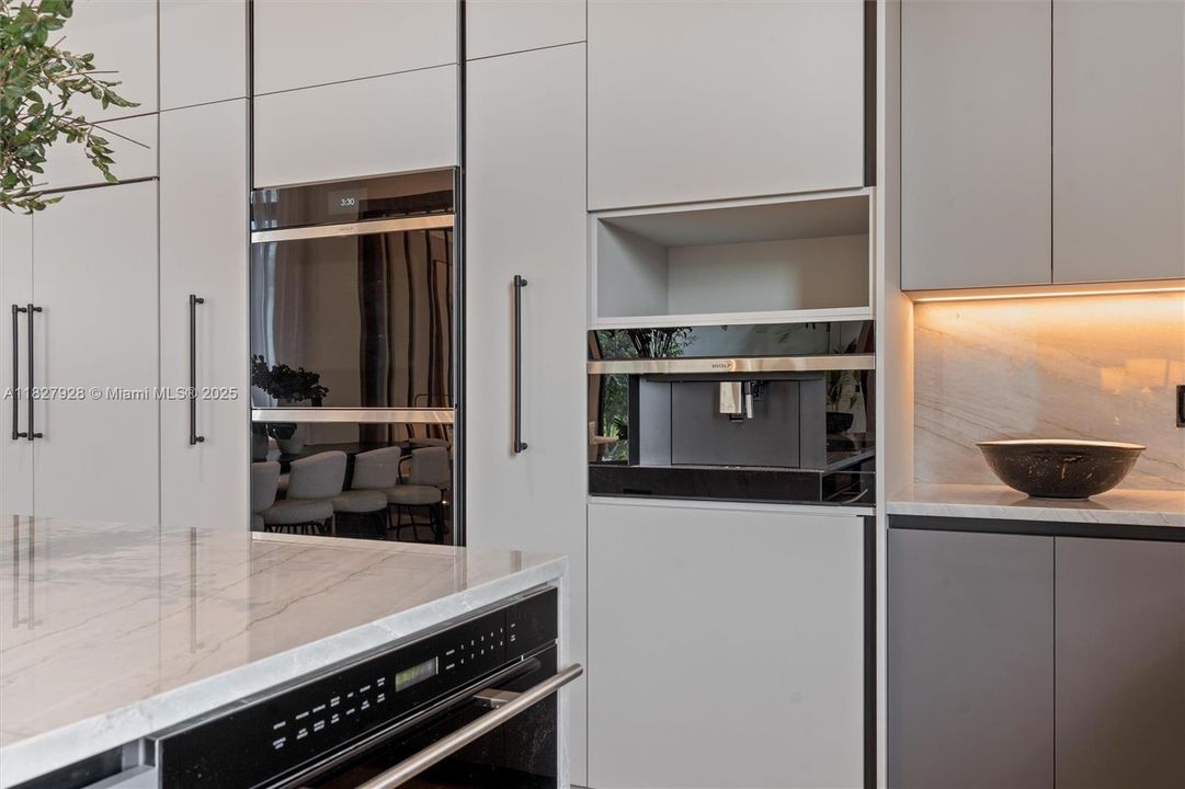 En Venta: $5,600,000 (6 camas, 7 baños, 5339 Pies cuadrados)