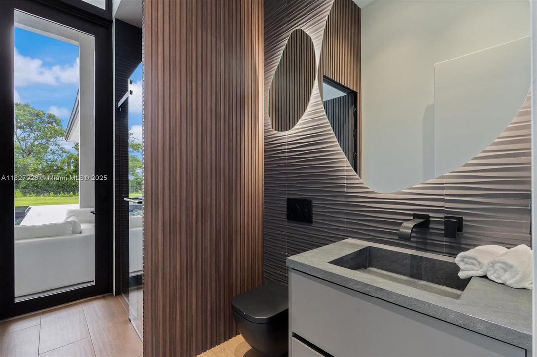 En Venta: $5,600,000 (6 camas, 7 baños, 5339 Pies cuadrados)