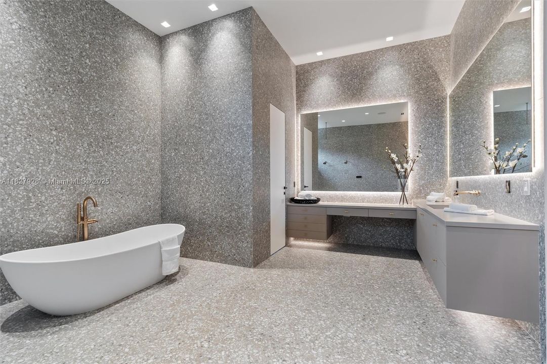 En Venta: $5,600,000 (6 camas, 7 baños, 5339 Pies cuadrados)