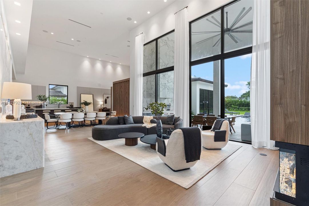 En Venta: $5,600,000 (6 camas, 7 baños, 5339 Pies cuadrados)