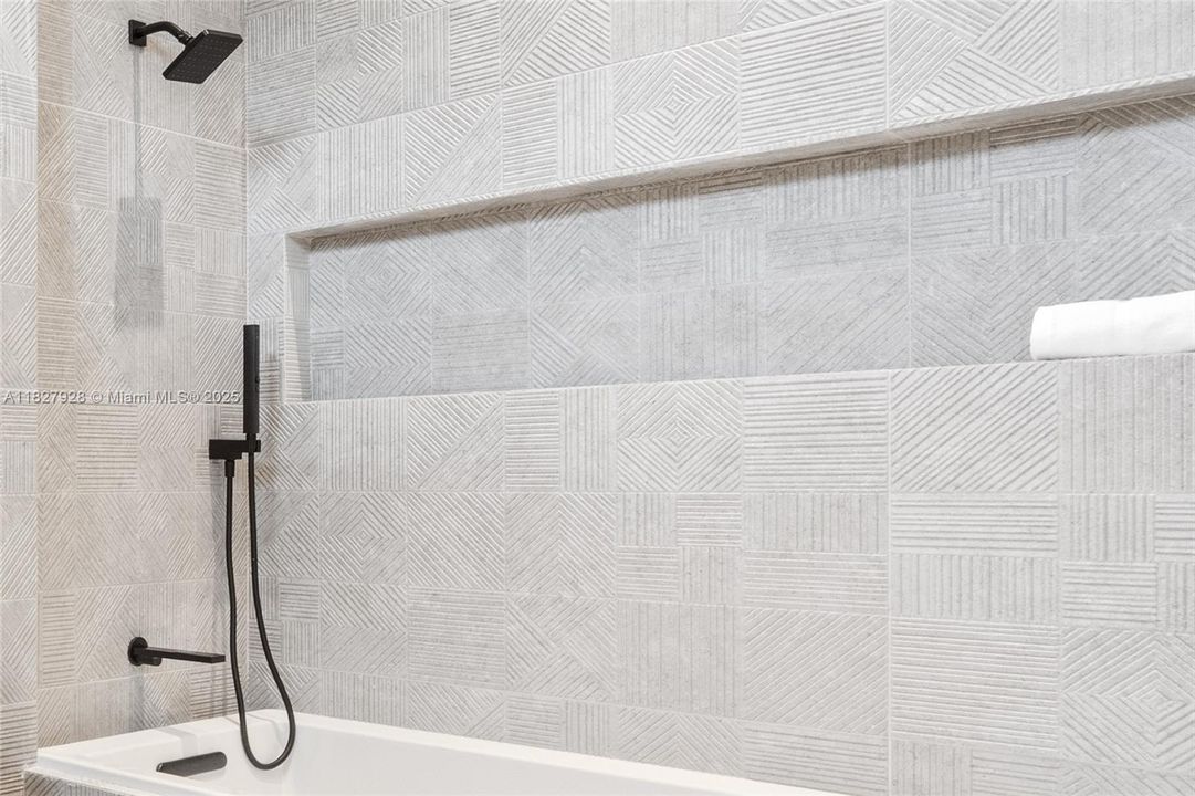 En Venta: $5,600,000 (6 camas, 7 baños, 5339 Pies cuadrados)