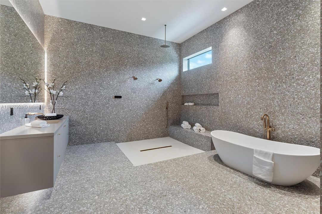 En Venta: $5,600,000 (6 camas, 7 baños, 5339 Pies cuadrados)