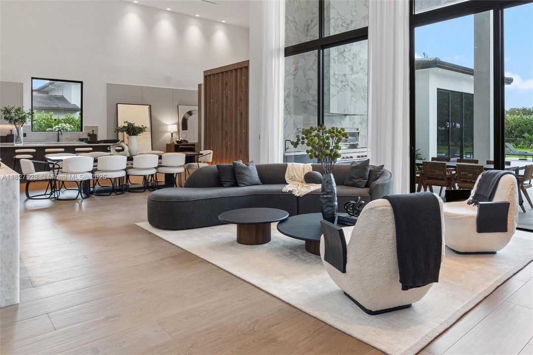 En Venta: $5,600,000 (6 camas, 7 baños, 5339 Pies cuadrados)