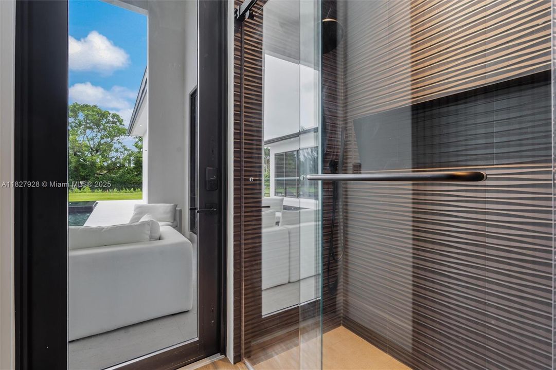 En Venta: $5,600,000 (6 camas, 7 baños, 5339 Pies cuadrados)