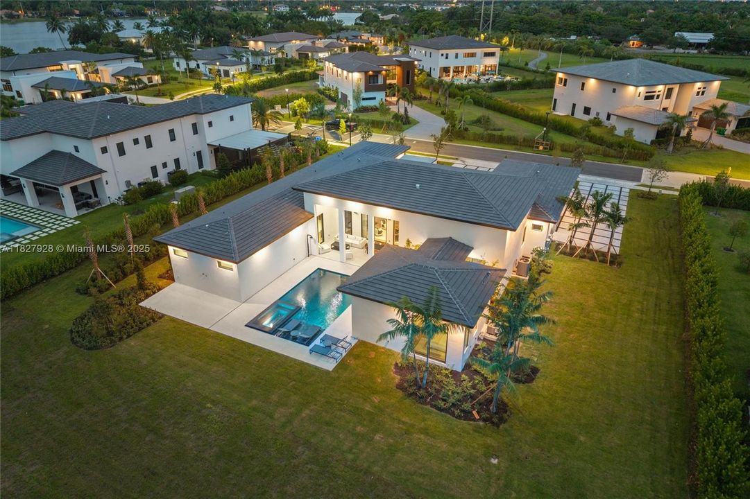 En Venta: $5,600,000 (6 camas, 7 baños, 5339 Pies cuadrados)