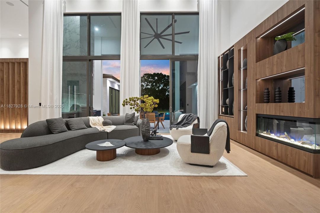 En Venta: $5,600,000 (6 camas, 7 baños, 5339 Pies cuadrados)