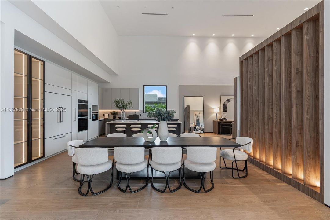 En Venta: $5,600,000 (6 camas, 7 baños, 5339 Pies cuadrados)