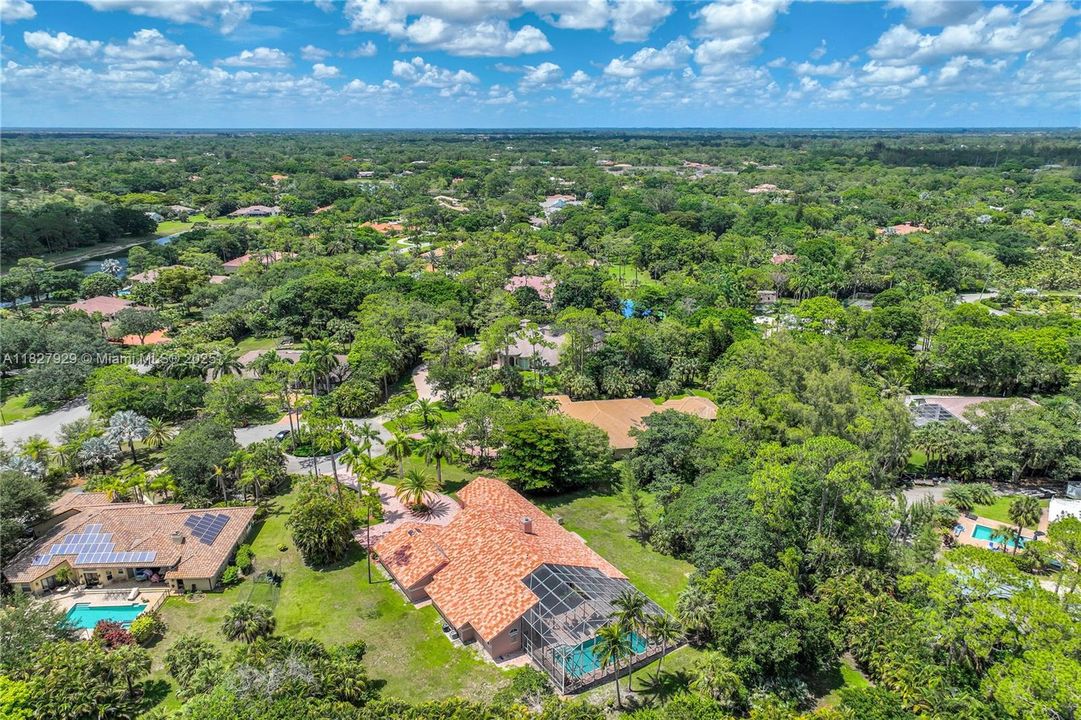 En Venta: $1,499,000 (5 camas, 4 baños, 4382 Pies cuadrados)