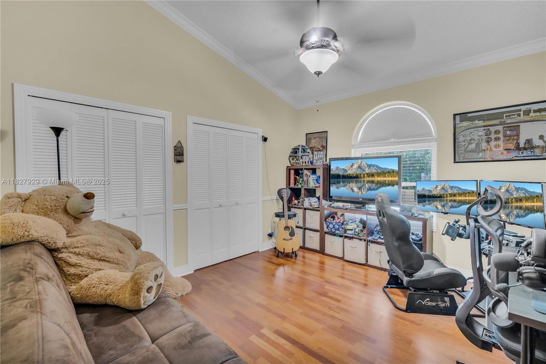 En Venta: $1,499,000 (5 camas, 4 baños, 4382 Pies cuadrados)