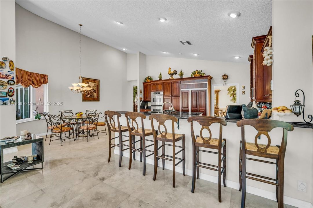 En Venta: $1,499,000 (5 camas, 4 baños, 4382 Pies cuadrados)