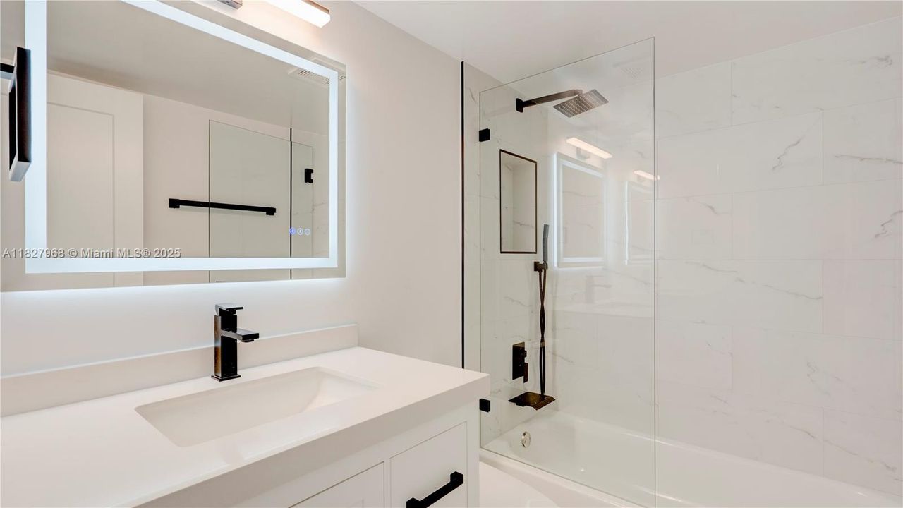 На продажу: $739,000 (3 спален, 2 ванн, 1793 Квадратных фут)