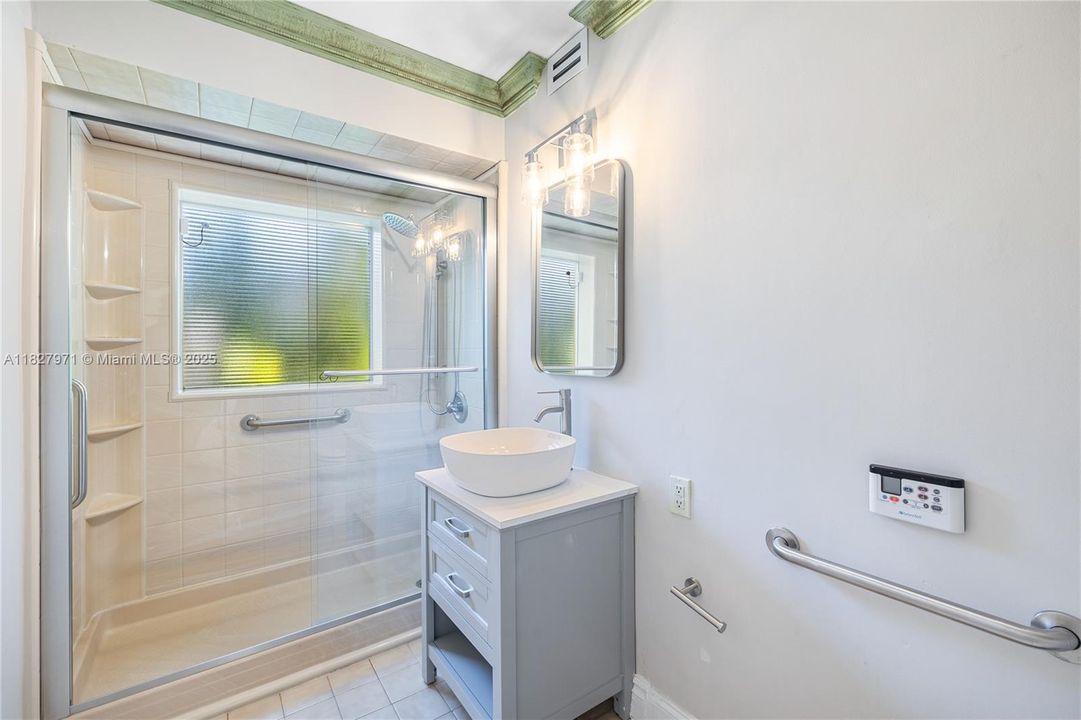 En Venta: $6,200,000 (4 camas, 3 baños, 3934 Pies cuadrados)