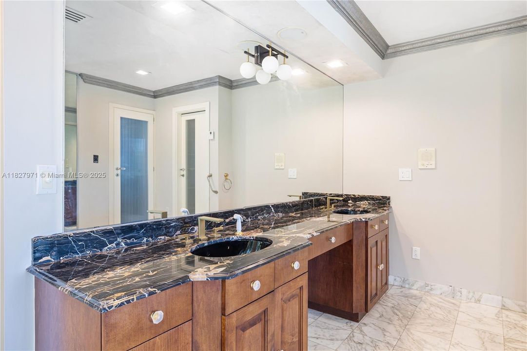 En Venta: $6,200,000 (4 camas, 3 baños, 3934 Pies cuadrados)