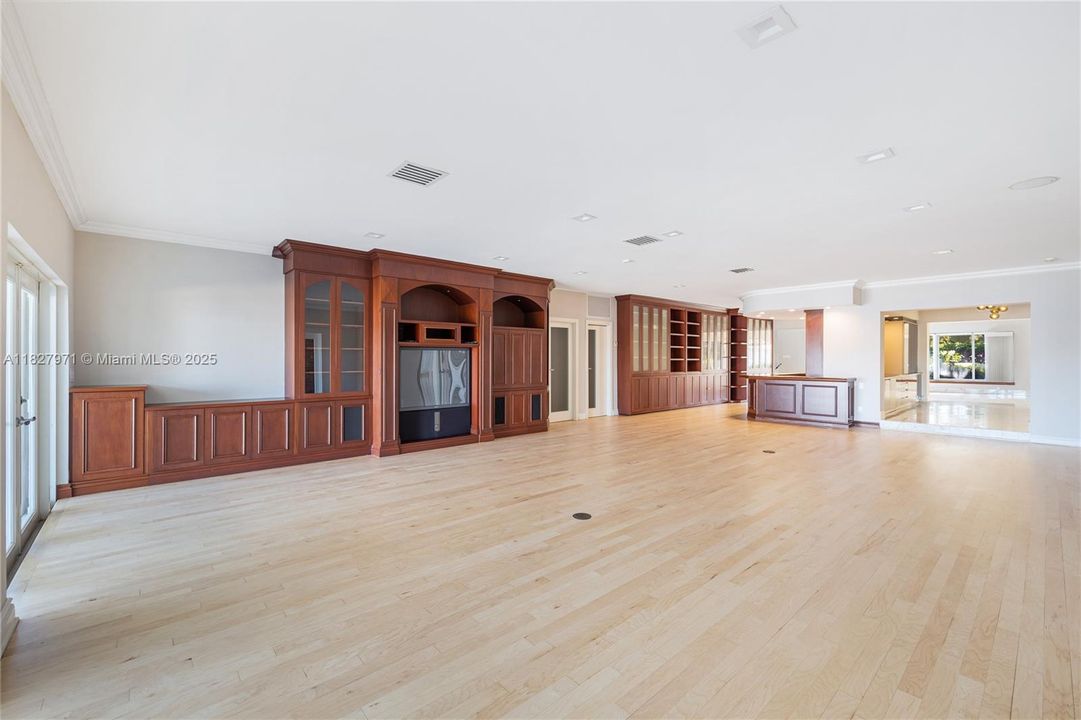 En Venta: $6,200,000 (4 camas, 3 baños, 3934 Pies cuadrados)