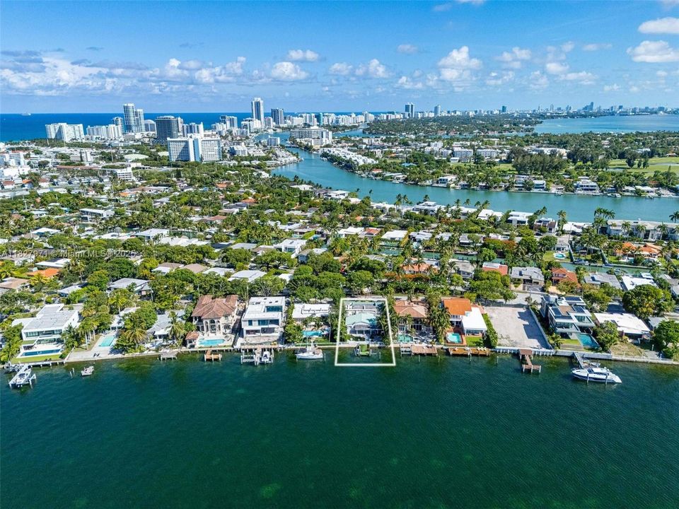 En Venta: $6,200,000 (4 camas, 3 baños, 3934 Pies cuadrados)