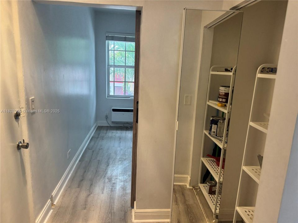 待售: $215,000 (1 贝兹, 1 浴室, 420 平方英尺)