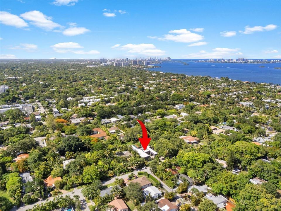 Activo con contrato: $5,149,000 (5 camas, 5 baños, 4079 Pies cuadrados)