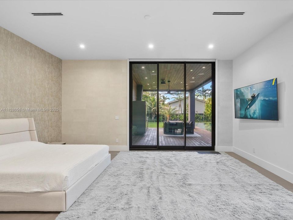 Activo con contrato: $5,149,000 (5 camas, 5 baños, 4079 Pies cuadrados)