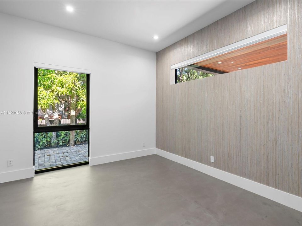 Activo con contrato: $5,149,000 (5 camas, 5 baños, 4079 Pies cuadrados)