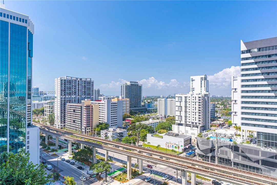 最近售出: $638,000 (1 贝兹, 1 浴室, 883 平方英尺)