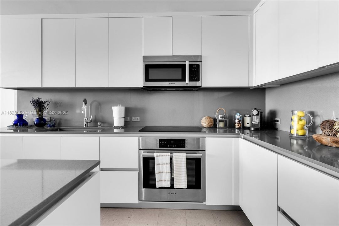 最近售出: $638,000 (1 贝兹, 1 浴室, 883 平方英尺)