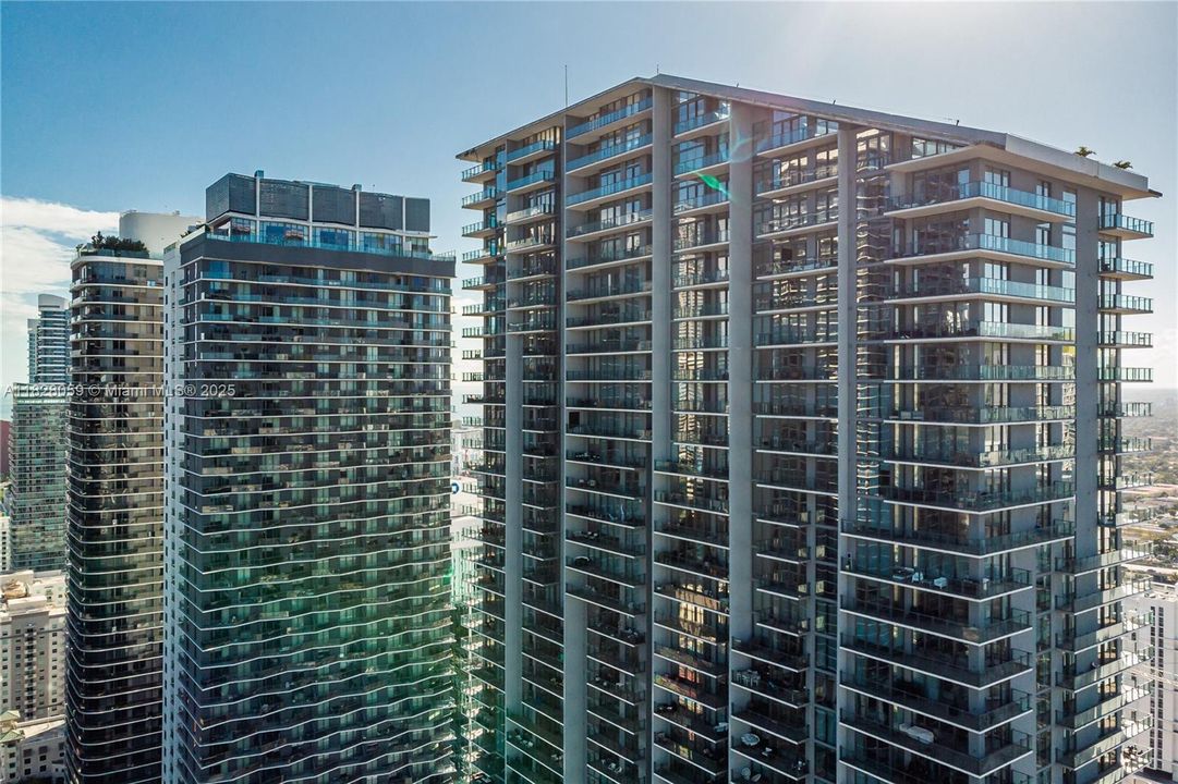 最近售出: $638,000 (1 贝兹, 1 浴室, 883 平方英尺)