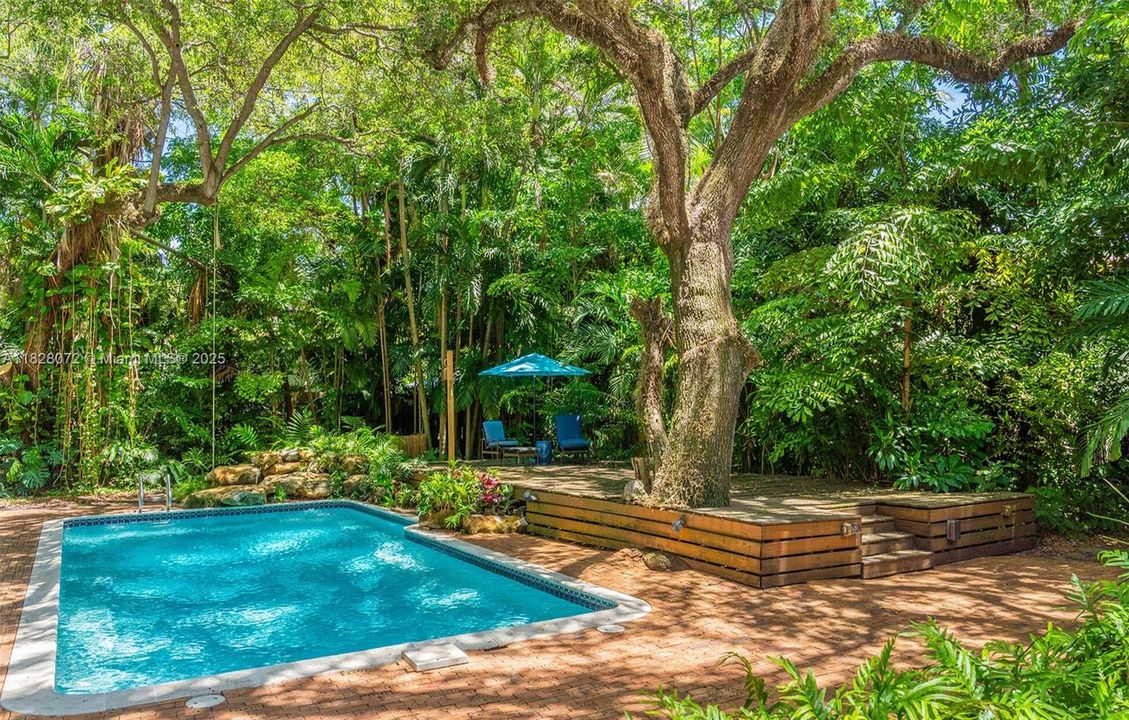 For Sale: $12,900,000 (0.58 acres)