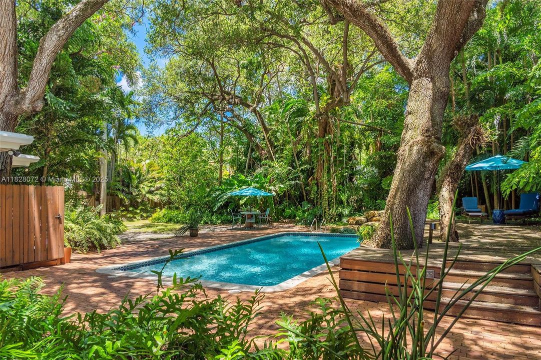 For Sale: $12,900,000 (0.58 acres)