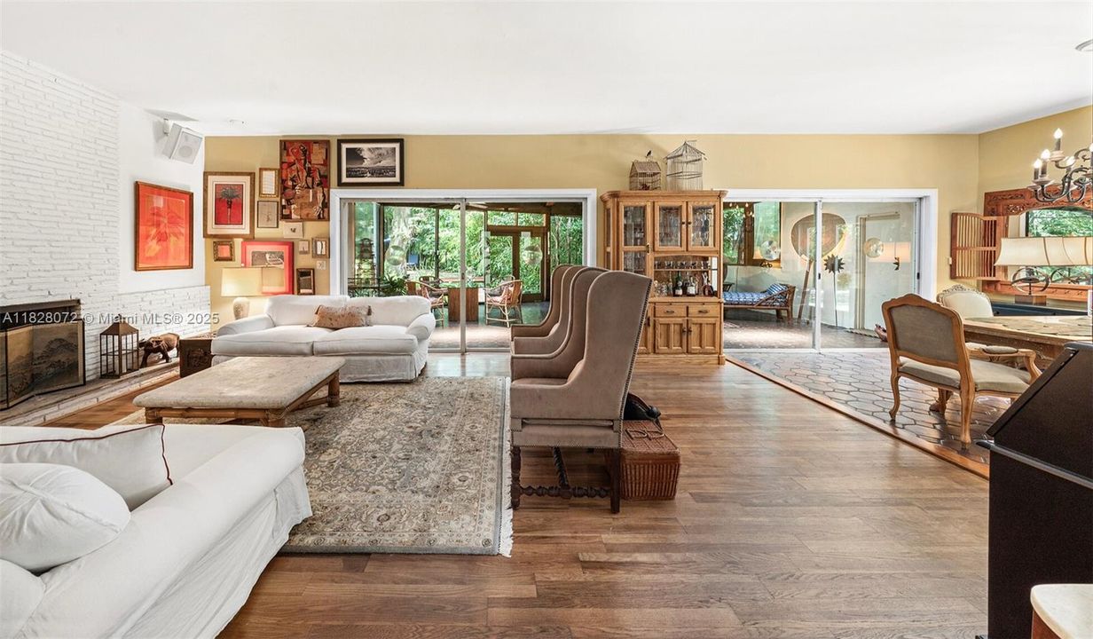 For Sale: $12,900,000 (0.58 acres)