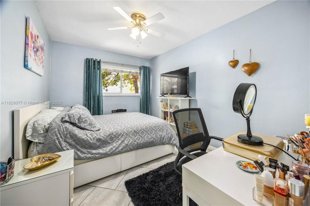 Recently Sold: $149,000 (2 beds, 1 baths, 848 Square Feet)