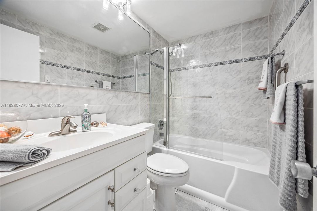 Recently Sold: $149,000 (2 beds, 1 baths, 848 Square Feet)