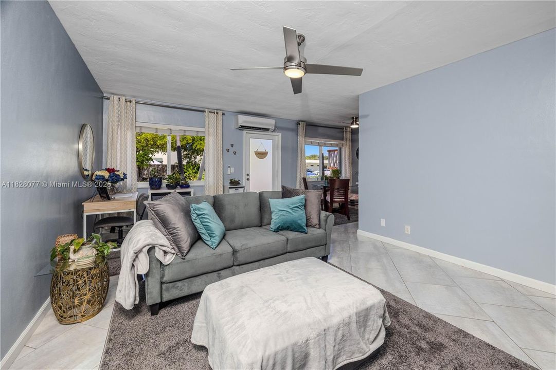 Recently Sold: $149,000 (2 beds, 1 baths, 848 Square Feet)