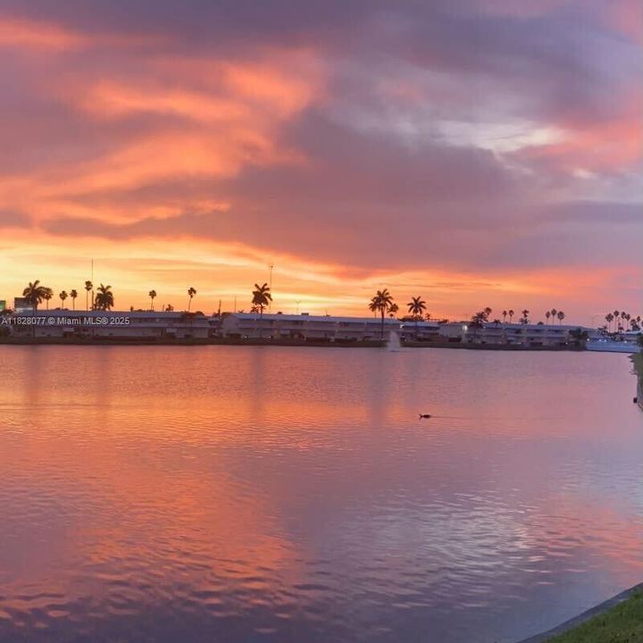 Recently Sold: $149,000 (2 beds, 1 baths, 848 Square Feet)