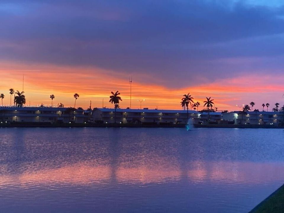 Recently Sold: $149,000 (2 beds, 1 baths, 848 Square Feet)