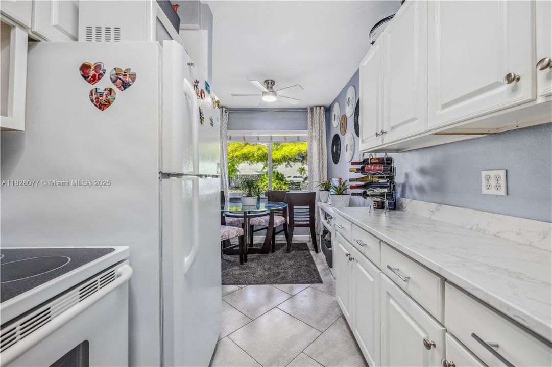 Recently Sold: $149,000 (2 beds, 1 baths, 848 Square Feet)